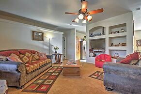 Beautiful Kanab Home w/ Yard - Walk to Restaurants