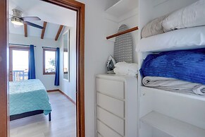 Bright Catalina Island Condo w/ Ocean Views!