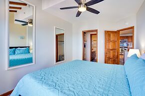 Bright Catalina Island Condo w/ Ocean Views!