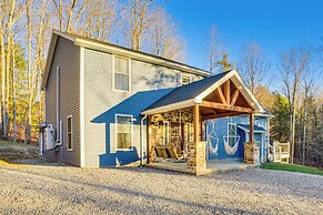 Benezette Cabin w/ Hot Tub, Grill & Mtn Views