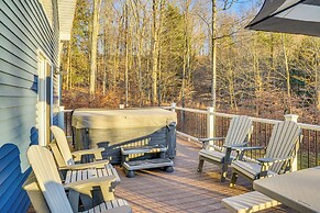 Benezette Cabin w/ Hot Tub, Grill & Mtn Views