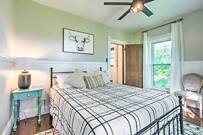 Beautifully Restored Farmhouse in Marshall!
