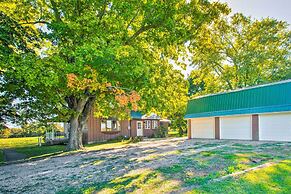 Beautifully Restored Farmhouse in Marshall!