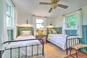 Beautifully Restored Farmhouse in Marshall!