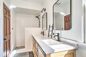 Beautifully Restored Farmhouse in Marshall!
