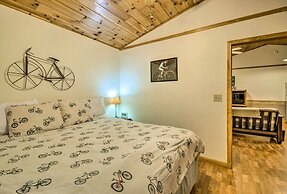 North Carolina Retreat w/ Hot Tub, Deck & Fire Pit