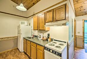 North Carolina Retreat w/ Hot Tub, Deck & Fire Pit