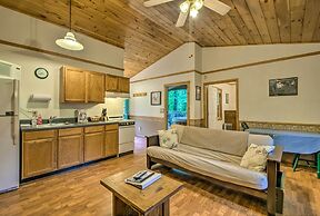 North Carolina Retreat w/ Hot Tub, Deck & Fire Pit