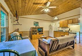 North Carolina Retreat w/ Hot Tub, Deck & Fire Pit