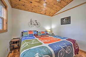 North Carolina Retreat w/ Hot Tub, Deck & Fire Pit