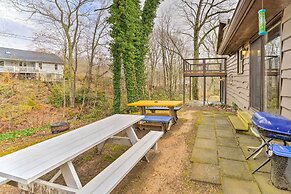 14 Mi to Beech Mountain: Home w/ Grills!