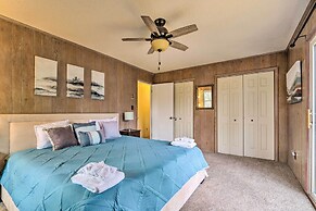 14 Mi to Beech Mountain: Home w/ Grills!