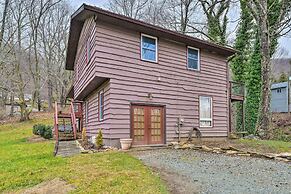 14 Mi to Beech Mountain: Home w/ Grills!