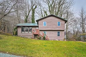 14 Mi to Beech Mountain: Home w/ Grills!