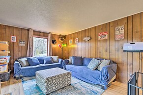 14 Mi to Beech Mountain: Home w/ Grills!