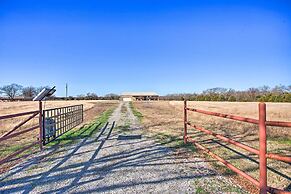 Pet-friendly Anna Ranch on 13 Acres!