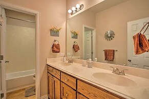 Pet-friendly Anna Ranch on 13 Acres!