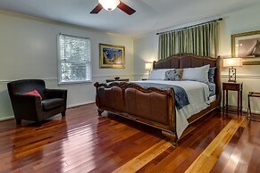 Charlotte Vacation Rental w/ Private Hot Tub!