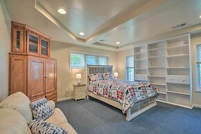 Charming Medford Getaway ~ 4 Miles to Downtown!