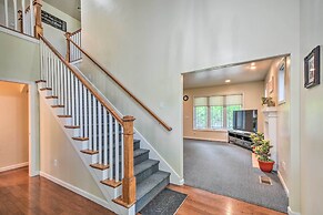 Charming Medford Getaway ~ 4 Miles to Downtown!