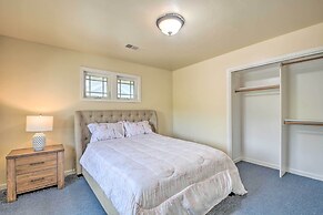 Charming Medford Getaway ~ 4 Miles to Downtown!