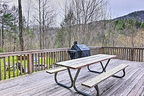 Fire Pit & Mtn Views: Charming Marion Cabin!
