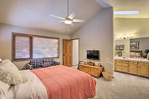 Charming Mtn Home on Golf Course ~ 4 Mi to Slopes!