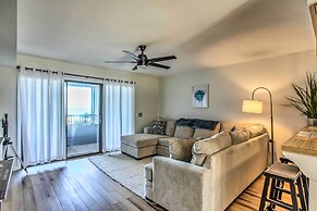 Condo w/ Pool Access - Walk to Beach!