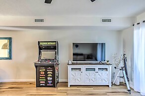 Condo w/ Pool Access - Walk to Beach!