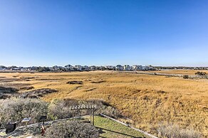 Condo w/ Pool Access - Walk to Beach!