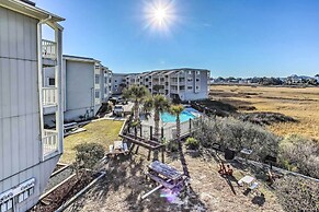 Condo w/ Pool Access - Walk to Beach!