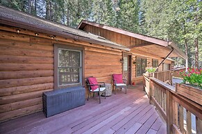 11 Mi to Apple Hill: Pollock Pines Resort Cabin