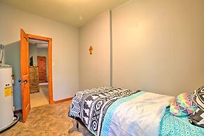 Coffeeville Cabin w/ Deck ~ 7 Mi to Grenada Lk