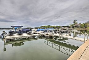 Lakefront Dadeville Condo w/ Community Boat Dock!