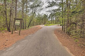 Lakefront Dadeville Condo w/ Community Boat Dock!