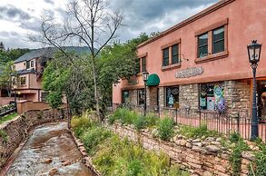 Downtown Manitou Springs Home: Tranquil Creek View