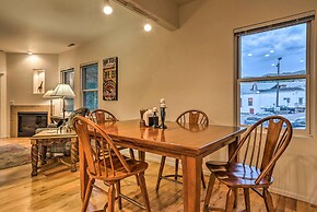 Downtown Manitou Springs Home: Tranquil Creek View