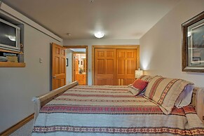Cozy Driggs Condo w/ Hot Tub & Ski Shuttle Service