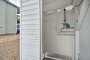 Cozy Oak Island House < 1 Mi to Beaches!