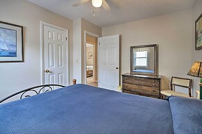 Cozy Oak Island House < 1 Mi to Beaches!
