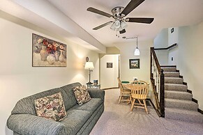 Cozy Roan Mountain Cabin w/ Private Balcony!