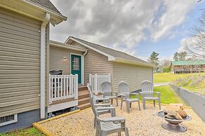 Cozy Bryson City Home w/ Fire Pit & Mtn Views!