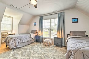 Cozy Bryson City Home w/ Fire Pit & Mtn Views!