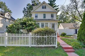 Cozy Condo ~ 11 Mi to Manhattan, Pets Welcome
