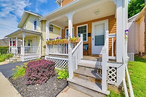 Cozy Finger Lakes Abode in Downtown Canandaigua!