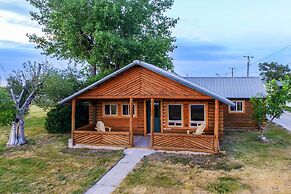 Pet-friendly Augusta Cabin - Walk to Main Street!
