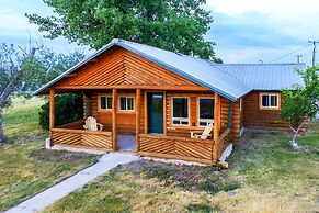 Pet-friendly Augusta Cabin - Walk to Main Street!