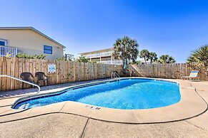 Gulf Shores Beach Condo w/ Community Pool!