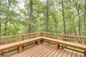 Fully Renovated Broadway Cabin w/ Private Hot Tub!