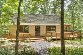 Fully Renovated Broadway Cabin w/ Private Hot Tub!